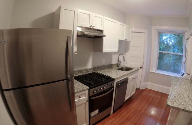 Photo of Nicely renovated, pet friendly 1 bed unit with in-unit laundry and utilities included!