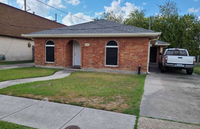 3608 Jackson Boulevard - 3608 Jackson Boulevard, Chalmette, LA 70043