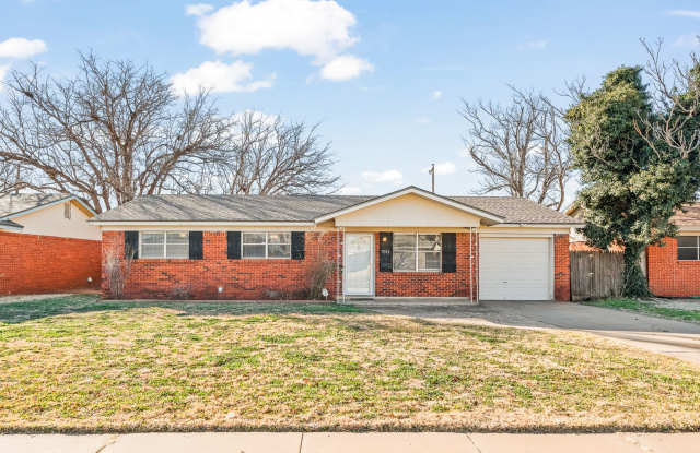 3 Bedroom, 2 Bath,  1 Car Garage in Quiet Neighborhood