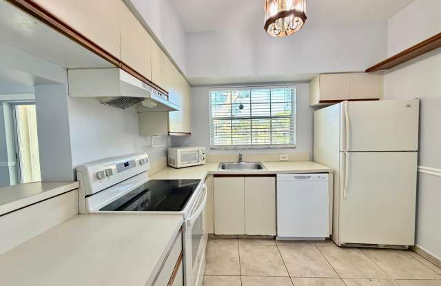 651 Cypress Lake Boulevard