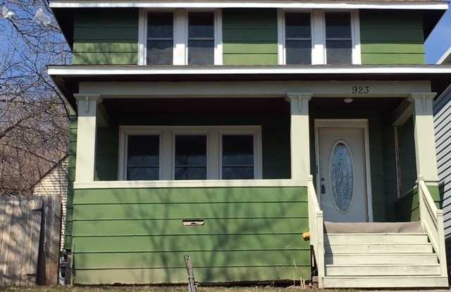AVAILABLE JULY - 4 BED 2 BATH
