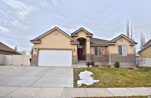 1473 Longhorn Dr