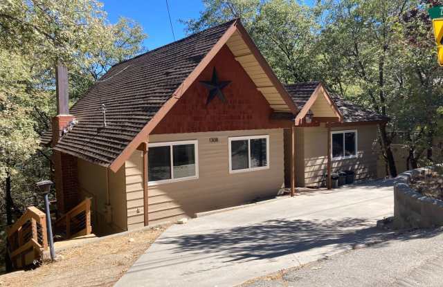 Photo of Gorgeous Upgraded Chalet with Beautiful Views.