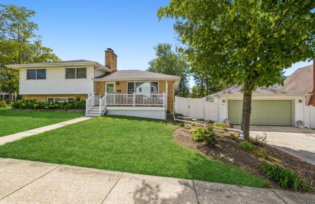 5300 Florence Avenue - 5300 Florence Avenue, Downers Grove, IL 60515