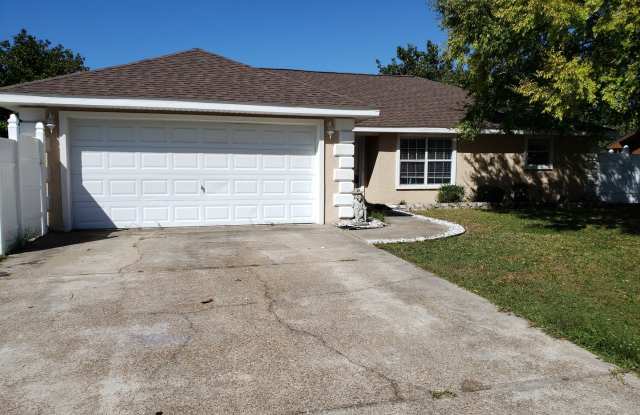 Spacious 2Bed/2Ba Home w/Easy Access to ALL PCB! *1/2 OFF Security Deposit for Active-Duty Military!*