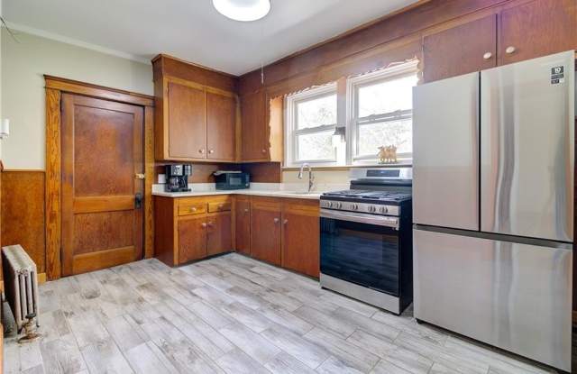 131 Washington Avenue unit: 2