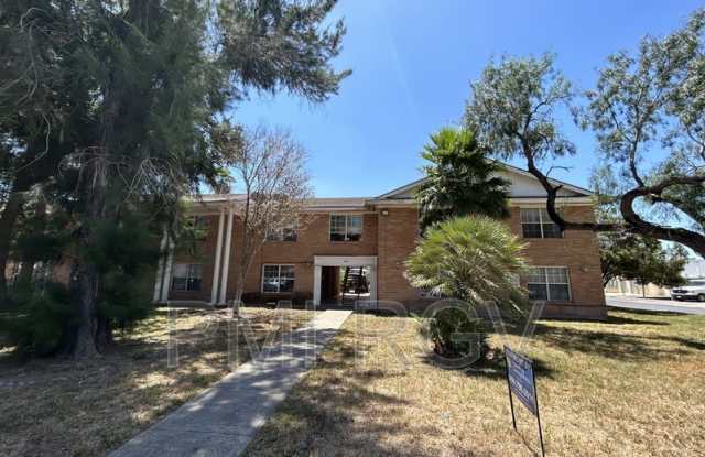 815 Walnut Ave