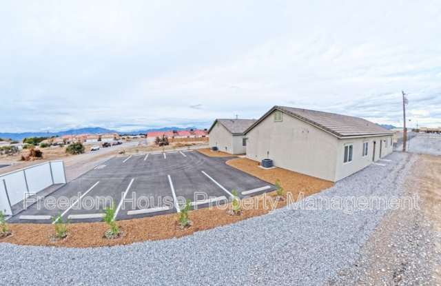 1340 Arrowhead Street - 4