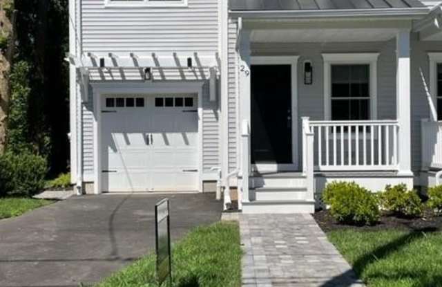 29 Halsey Street