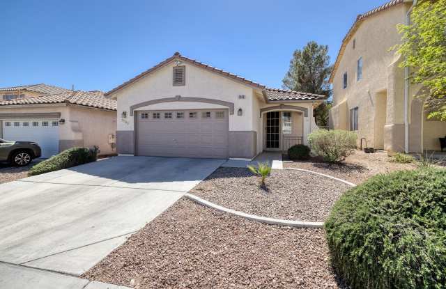 Single Story Home @ Buffalo/Desert Inn  1 Story - 2 Bedrooms + Den