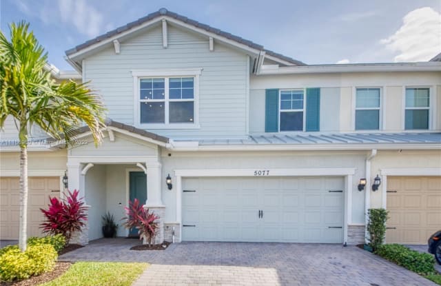 5077 Eucalyptus Dr - 5077 Eucalyptus Drive, Hollywood, FL 33021