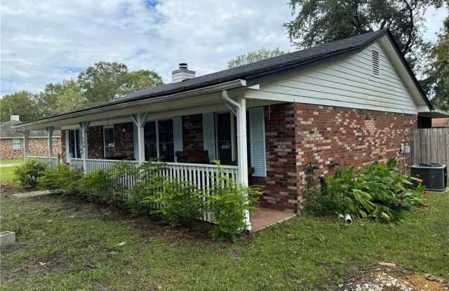 Photo of 146 W Magnolia Ave