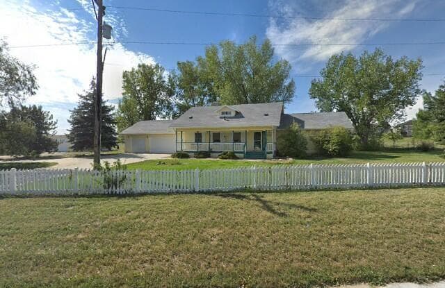 220 Perry St - 220 Perry Street, Erie, CO 80516