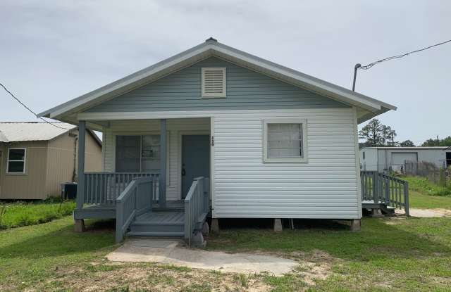 230 Moreland St., Vidor, TX 77662