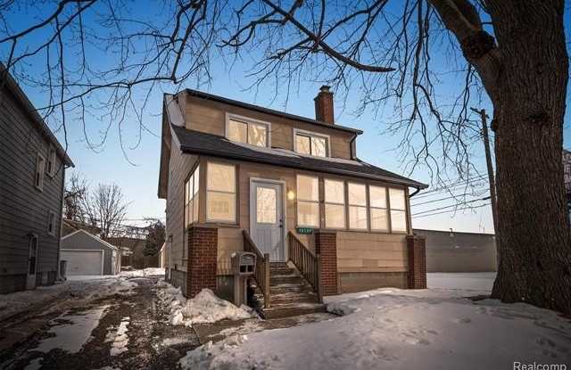 20734 Caledonia Avenue