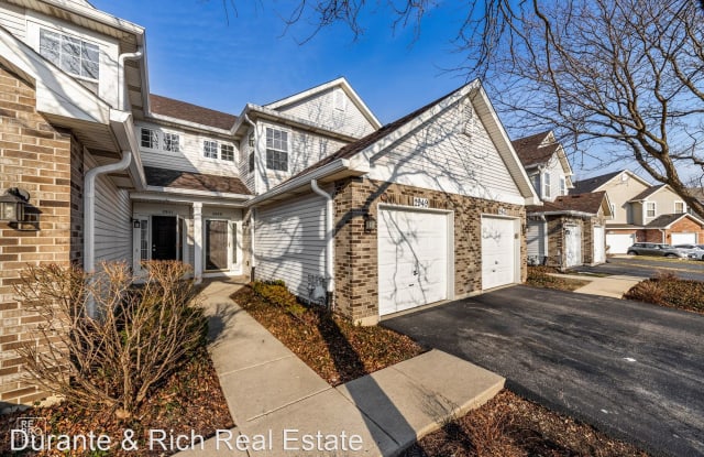 2949 Stockton Ct - 2949 Stockton Court, Naperville, IL 60564