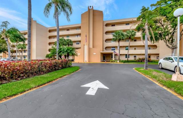 6461 NW 2nd Avenue NW