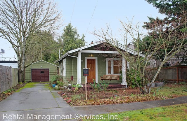 5325 SE Schiller St - 5325 Southeast Schiller Street, Portland, OR 97206