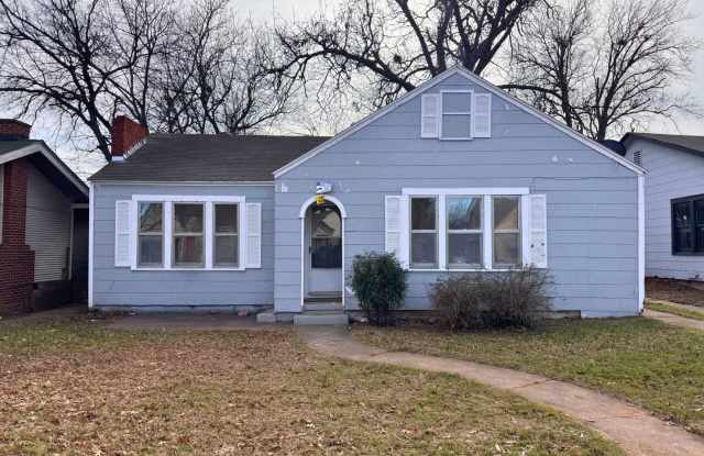 Photo of Charming 2 Bed 1 Bath In Floral Heights