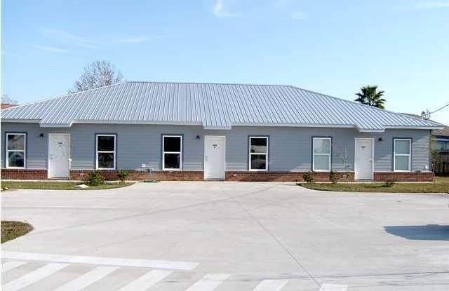 204 Ann Circle unit: B