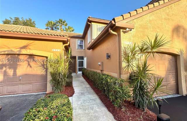 1564 Veracruz Ln