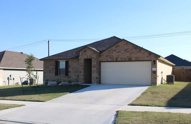 3602 Fountain View Dr