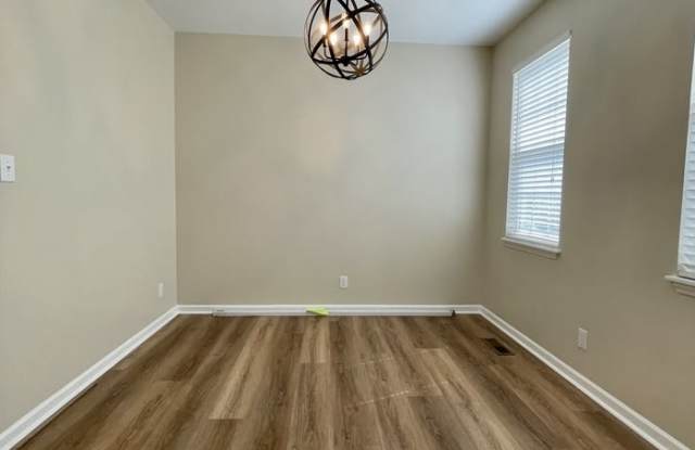 1109 Sophomore Court