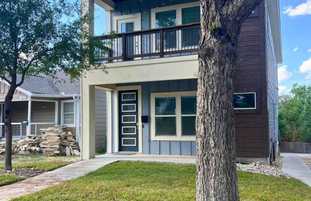 Photo of 427 Natalen Ave, San Antonio, TX 78209