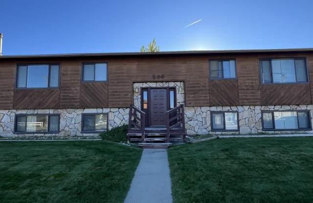 806 Saddle Drive - 4