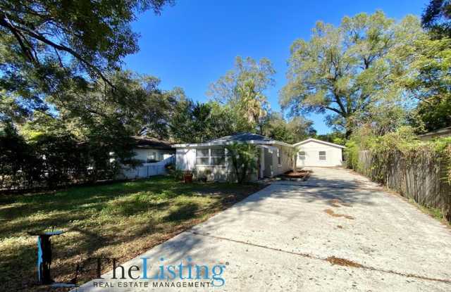 1722 Southeast Lambright Street