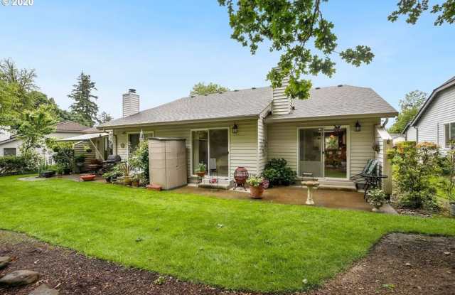 2 Bed 2 Bath Summerwood Village Condo! Move In Special!