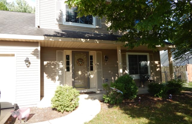 2746 Springdale Circle - 2746 Springdale Circle, Naperville, IL 60564