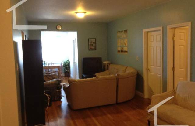 Clevaland Circle Area 5 bed 2.5 bath with amazing layout NO BROKER FEE for 9/1 Close to BC