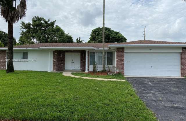 7540 NW 15th St - 7540 Northwest 15th Street, Plantation, FL 33313