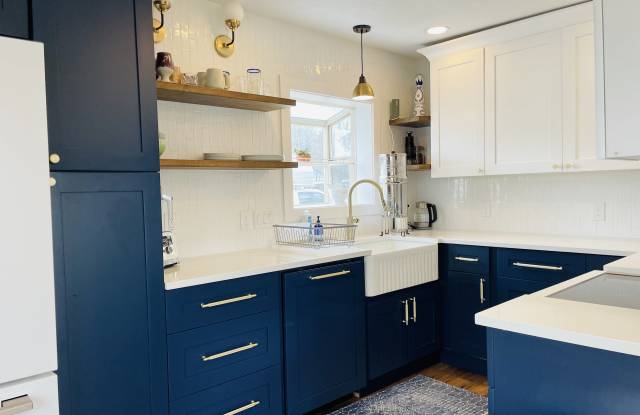 1309 West Melrose Street