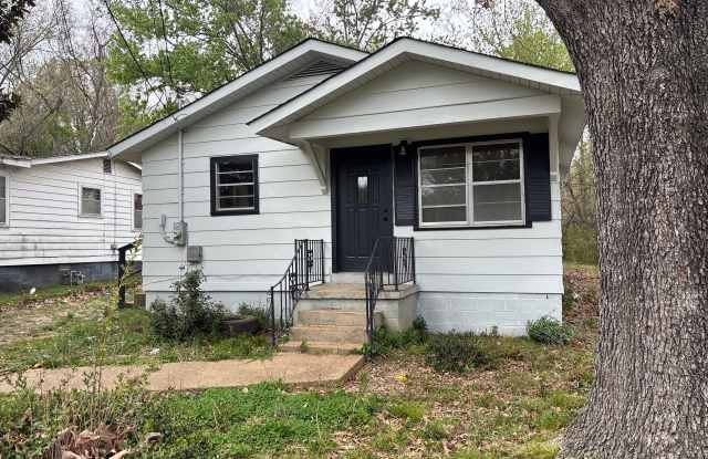 916 Greenwood St, Brownsville TN