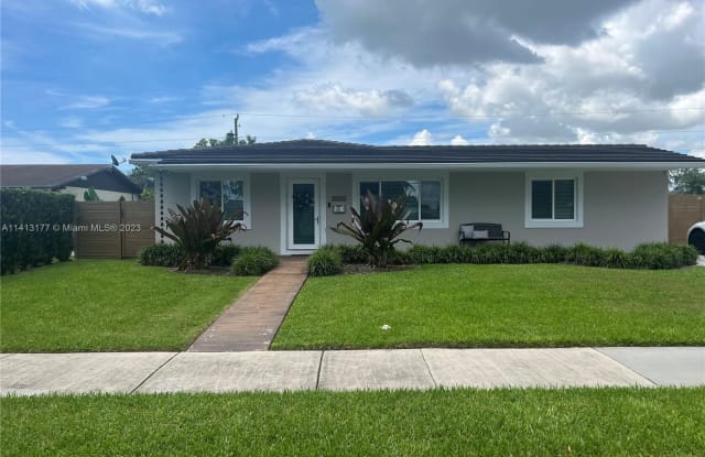 9854 SW 195th St - 9854 Southwest 195th Street, Cutler Bay, FL 33157