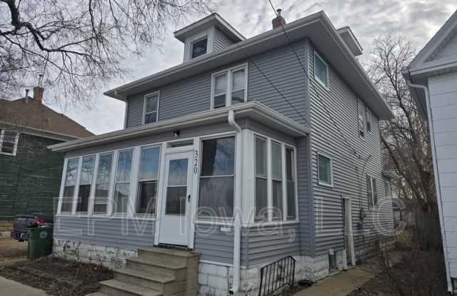 Photo of 320 East 7th St.