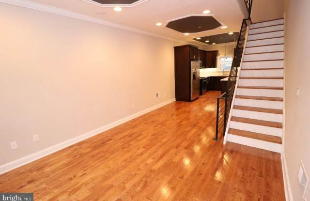 1541 S WOODSTOCK Street