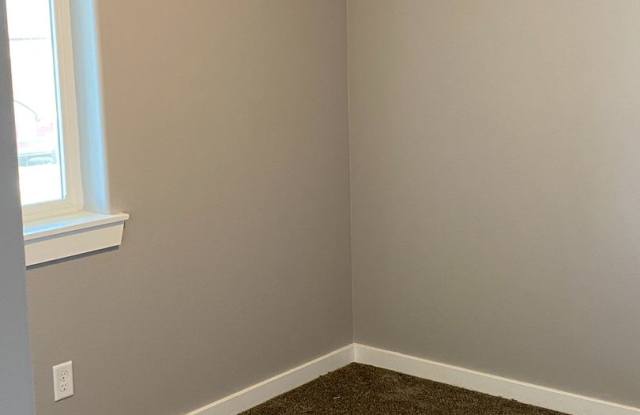 3 Bedroom Home, Park Orchard Service Area
