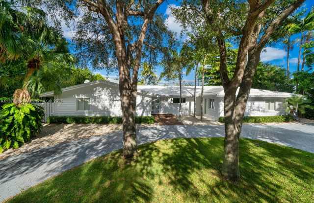 861 Harbor Dr