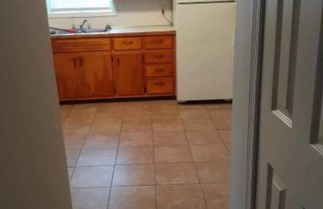 1100 Cedar Street - 03