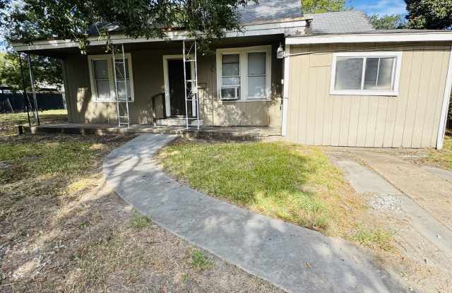 Photo of 5215 8th St