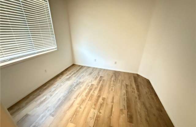 3513 La Cascada Avenue