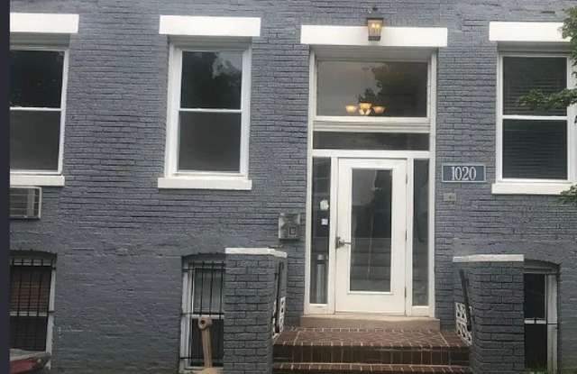 Photo of 1020 Fairmont St NW Apt 8