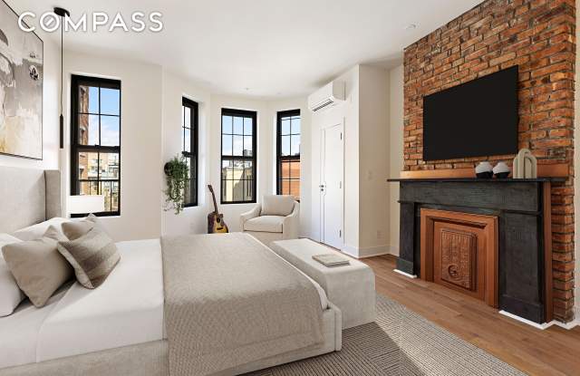 152 North 10th Street