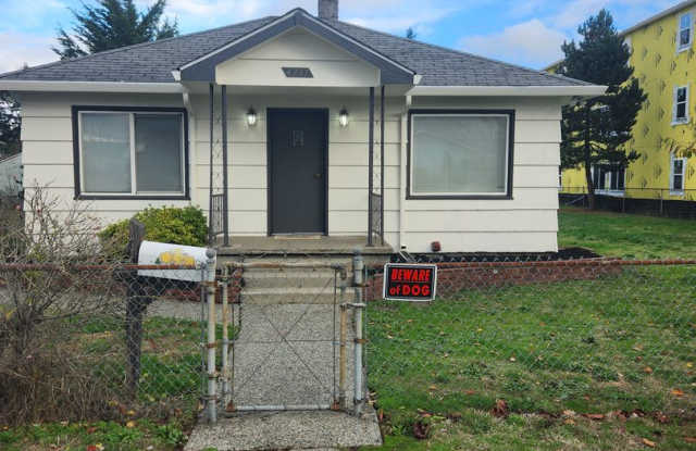 Photo of Charming 2 BR 1 Ba Single Family Residence Near Mall and Restaurants