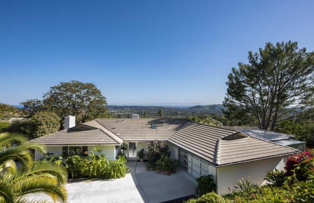 31 Celine Dr
