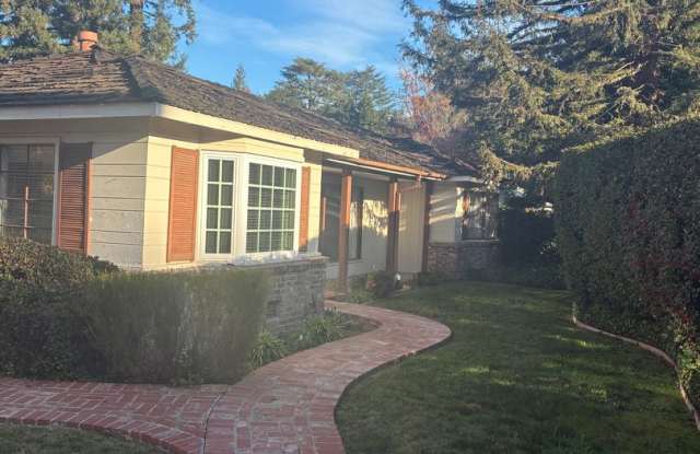 Photo of Location Location Location! 1150 Stockbridge Ave