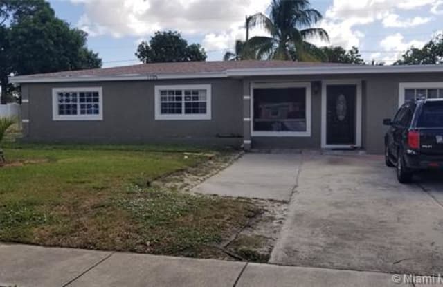 1108 Arizona Ave - 1108 Arizona Avenue, Fort Lauderdale, FL 33312